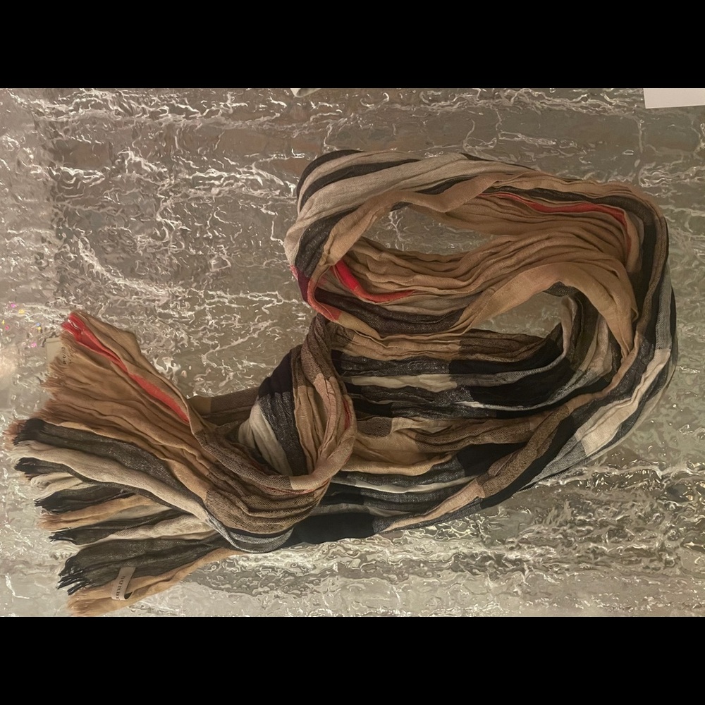 Burberry Scarf - Picture 3 of 3